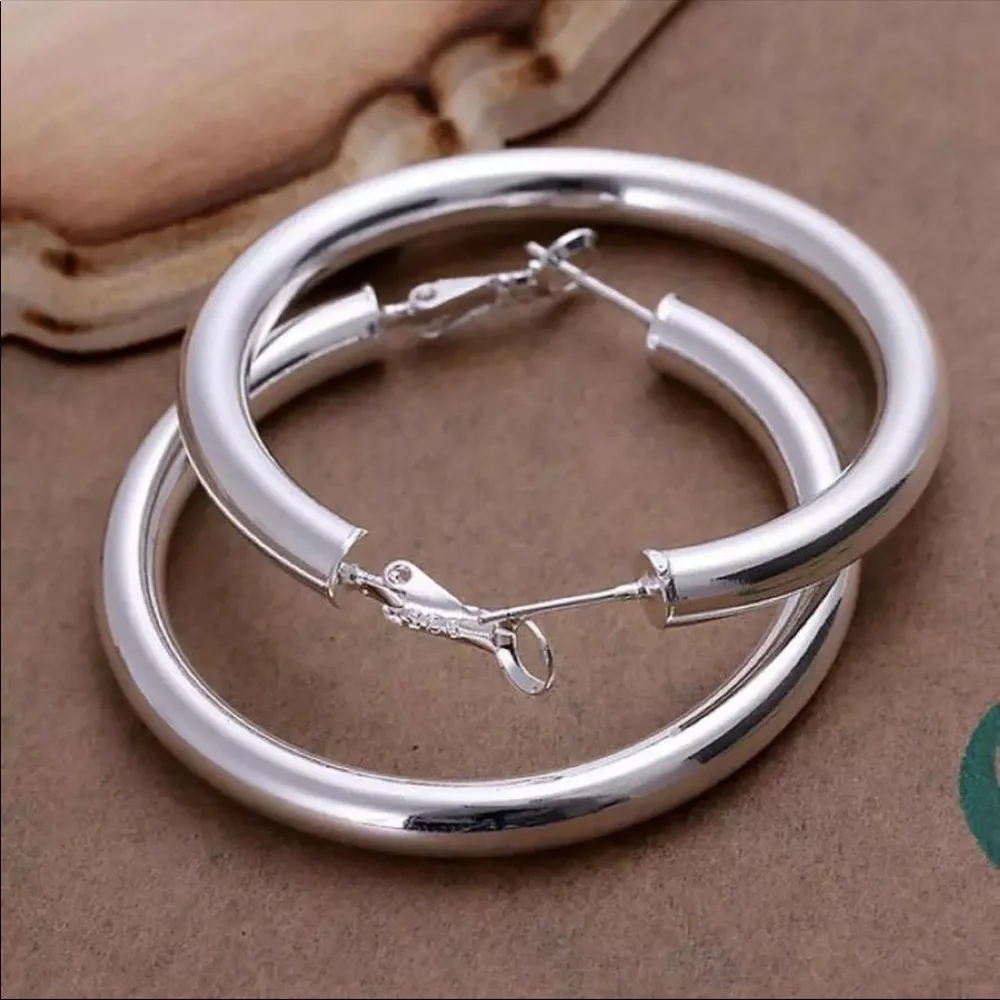 New 925 Silver Beautiful Big Round Hoop Earrings - Picture 4 of 4